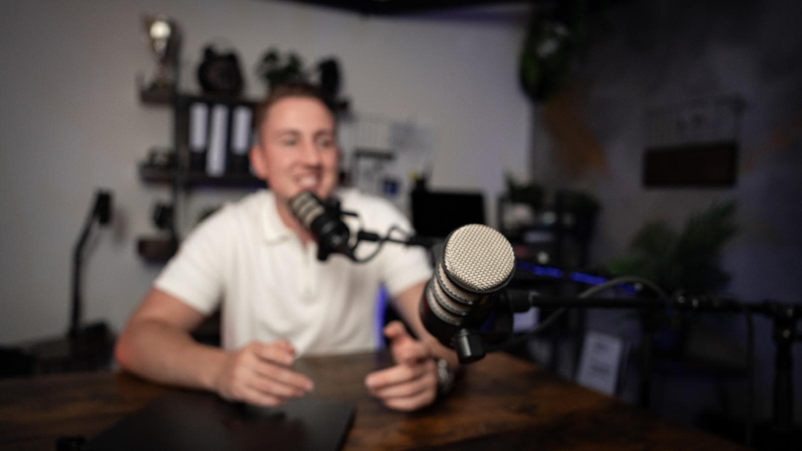 Parallax background image